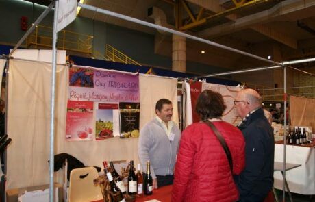 standSalon du vin et des gourmets arles lions club71